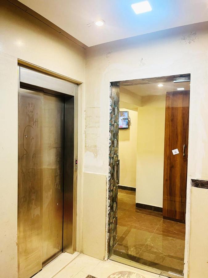 Hotel Hilton Suites ムンバイ エクステリア 写真